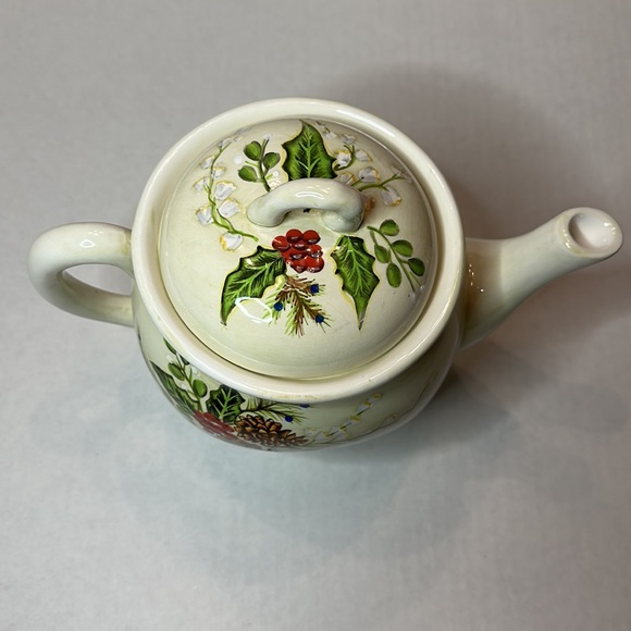Harry & David Autumn Ceramic Tea Pot Pine Cones Holly Berries - Picture 2 of 5